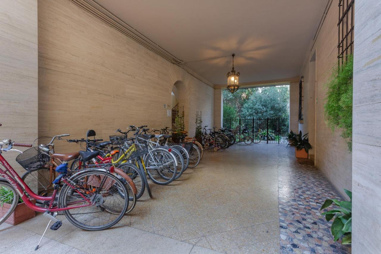 Accademia Delle Belle Arti University Apartment Bologna Exterior foto